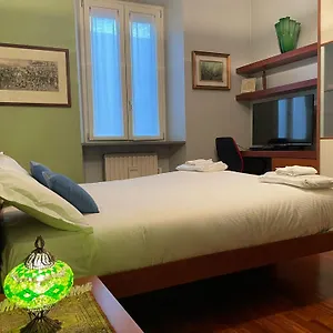  Apartment Cozy Flat Mins Walk To Navigli And Metro Porta Genova Italy